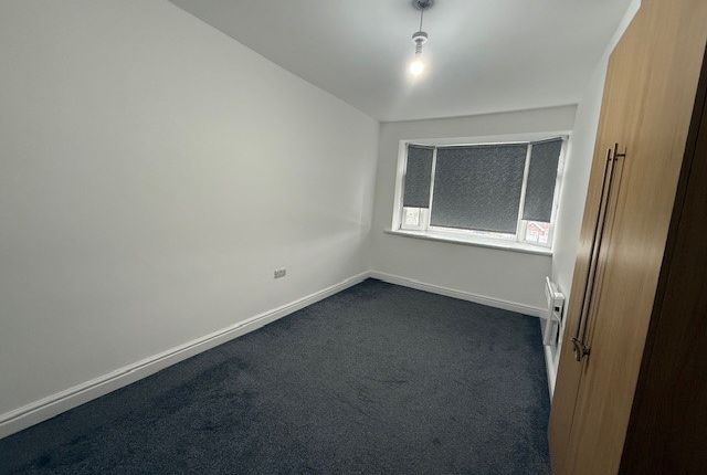 182A, Cheadle photo 3