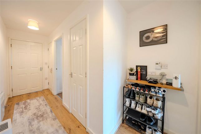 30, Broadlands Court, West Yorkshire photo 4