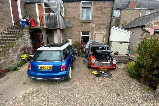 2-bed flat on 8, Trinity Road, Angus, £35,000