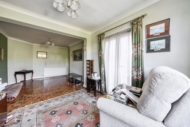 45, Franklin Crescent, Mitcham photo 4