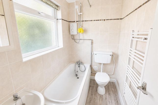 Flat 4, Campbell Court, Goring Street, Worthing photo 5