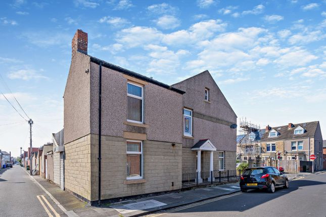 End terrace house for sale in Marine Terrace, Blyth