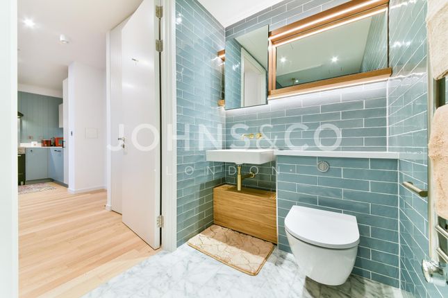 Flat to rent in The Brentford Project, Brentford, London