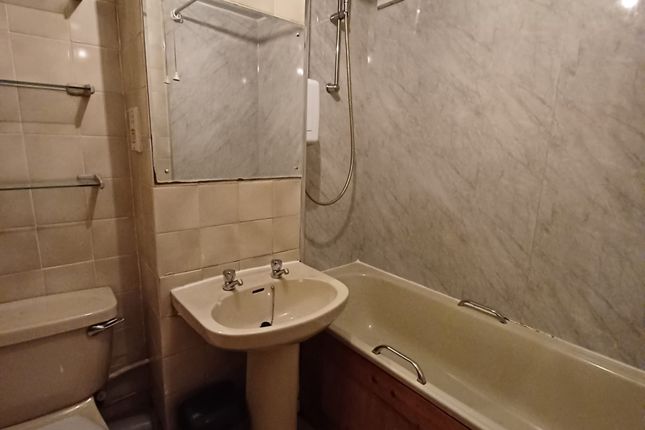 42, West Graham Street 5/12, Garnethill, Glasgow photo 3