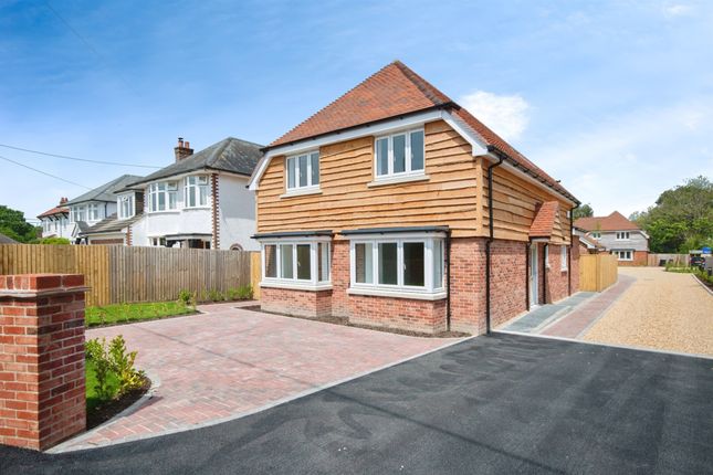 Detached house for sale in Cross Way, Christchurch