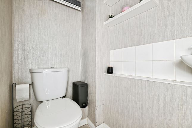 6, Monkwood Close, Kent photo 3