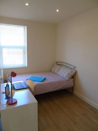 Terraced house to rent in St. Martins Road, Preston