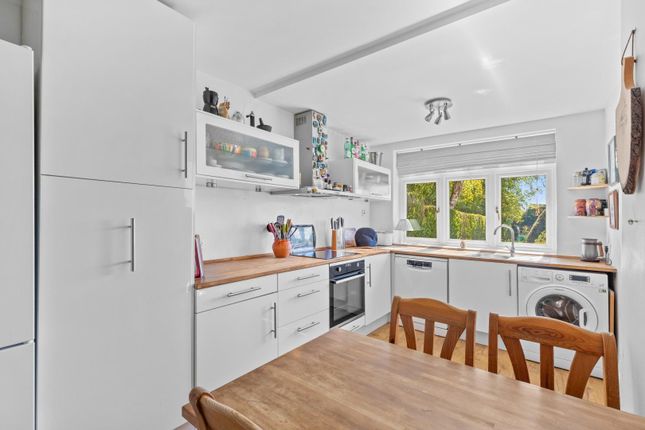 22, Stanley Hill, Amersham photo 4