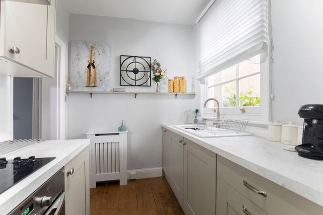 Flat 5, 11, Wellington Square, Cheltenham photo 5