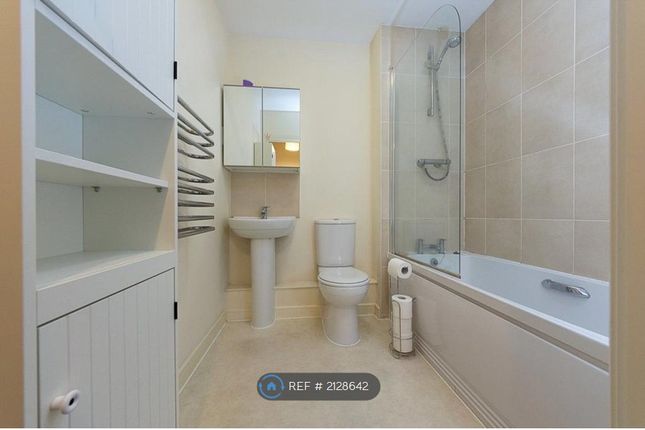 Flat, Nursery View House Schoolgate Drive, Morden photo 5
