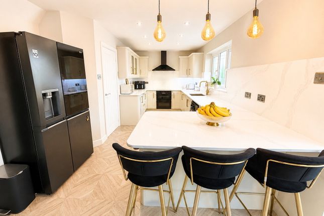 10, Sevendwellings View, Brierley Hill photo 2