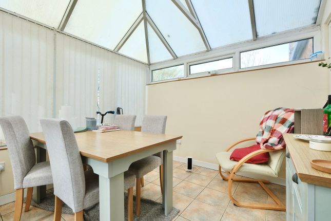 8, Elter Water, Huntingdon photo 4