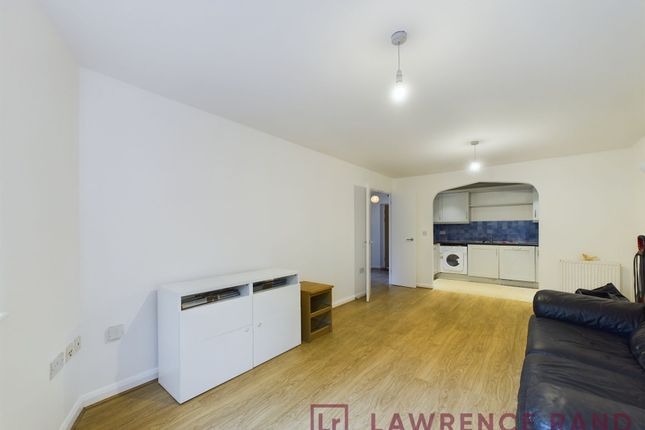 2-bed house on 34 William Perkin Court, Greenford, £1,725/mo