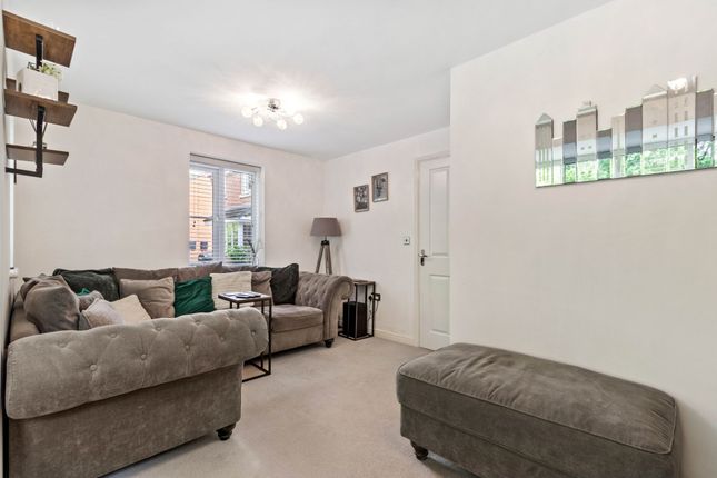 15 Wedgwood Drive, Warrington photo 4