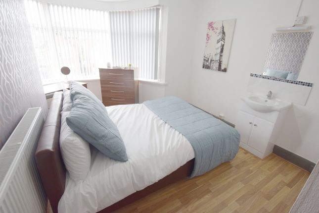 Thumbnail Shared accommodation to rent in Fountain Road, Birmimgham