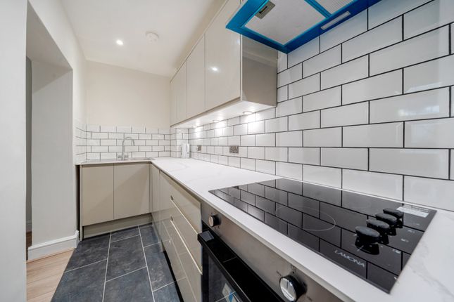 Basement Flat, 26, College Road, East Sussex photo 5