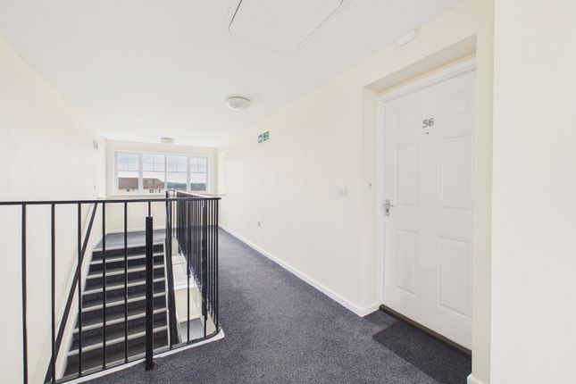 56 Ovett Gardens, Gateshead photo 4