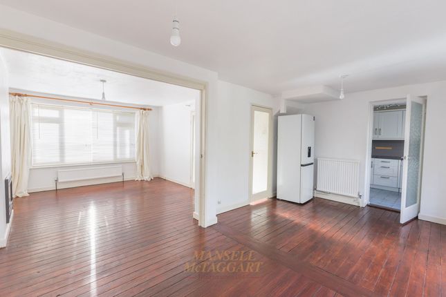 9 Shelley Road, East Grinstead photo 4