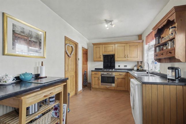 12, Longmoor Lane, Derbyshire photo 3