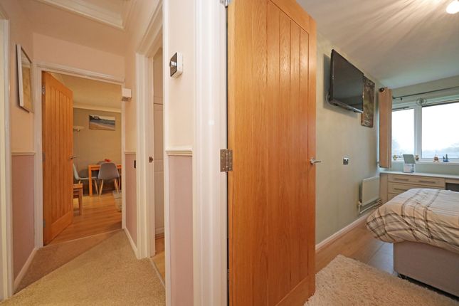 Flat 14, Riversmead Waveney Grove, Newcastle photo 3