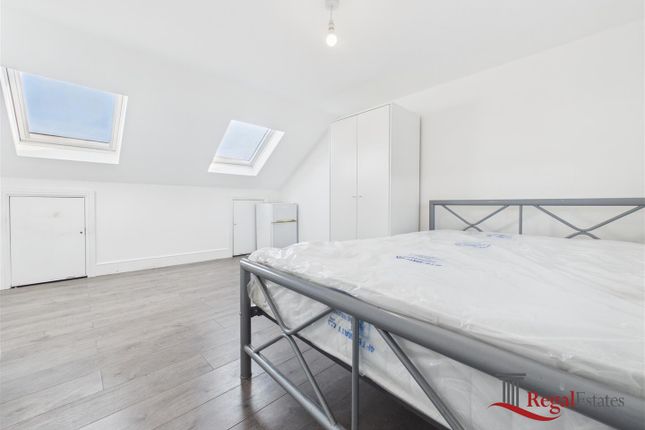 Room 5, 124, Reynolds Drive, Edgware photo 4