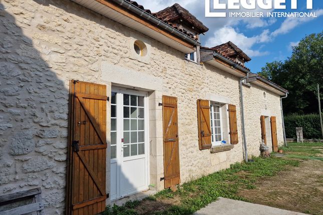 Thumbnail Villa for sale in Antonne-Et-Trigonant, Dordogne, Nouvelle-Aquitaine