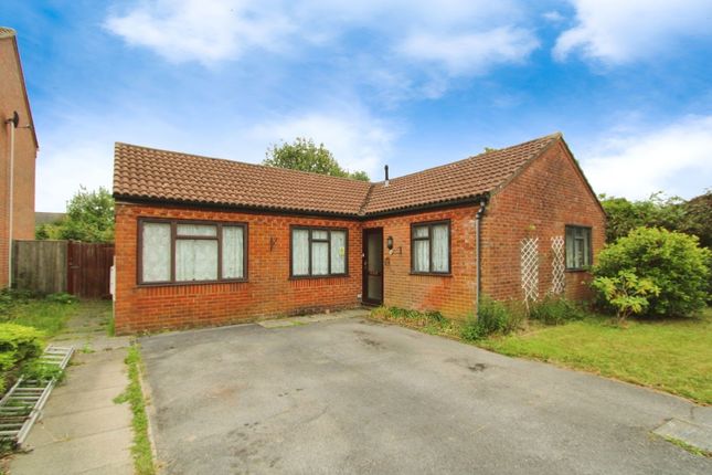 Thumbnail Bungalow for sale in Larkspur Gardens, Holbury, Southampton