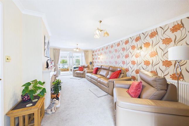 8, Shipham Close, Nailsea photo 2
