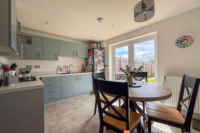 5 Anderby Close, Newark photo 4