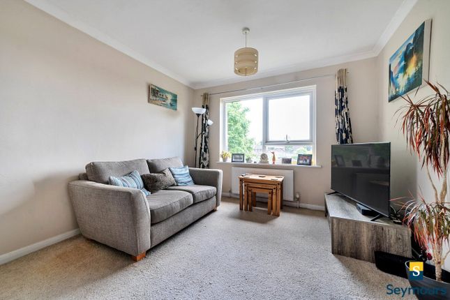 21, Mulberry Court, Guildford photo 2