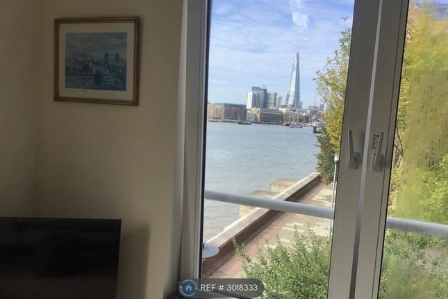 Wapping High Street, London photo 3