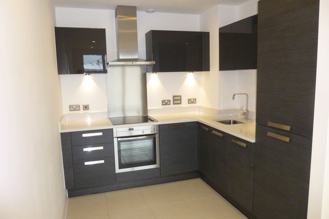 Flat 24, De Beauvoir Wharf 16 Hertford Road, London photo 3