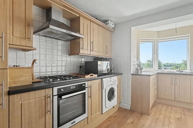 Willow Tree Court,Apartment 18, Crow Wood Lane, Widnes photo 3