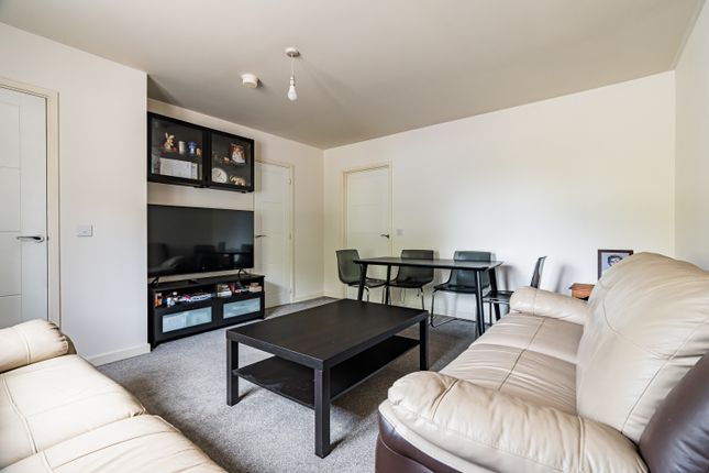 17, Broomview Path, Edinburgh photo 3