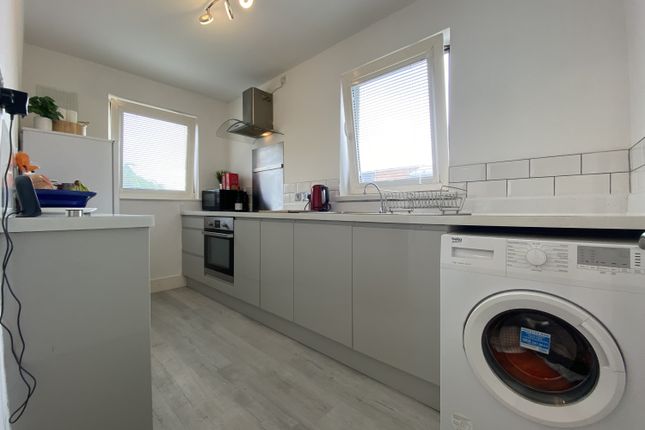 195, Coed Edeyrn, Cardiff photo 2