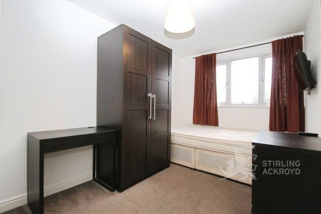7, Mangles Road, Surrey photo 4