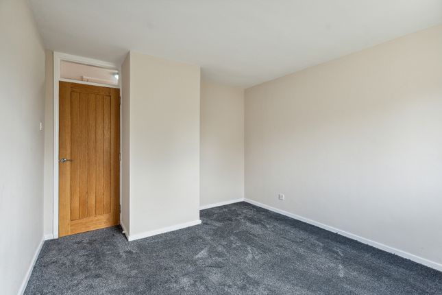 Flat to rent in The Riggs, Milngavie, Glasgow