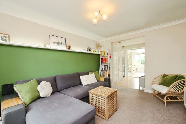 2, Hornbeam Close, York photo 4