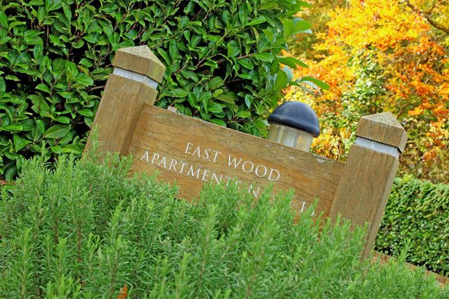 Flat to rent in Eastwood, Wall Hall Drive, Aldenham