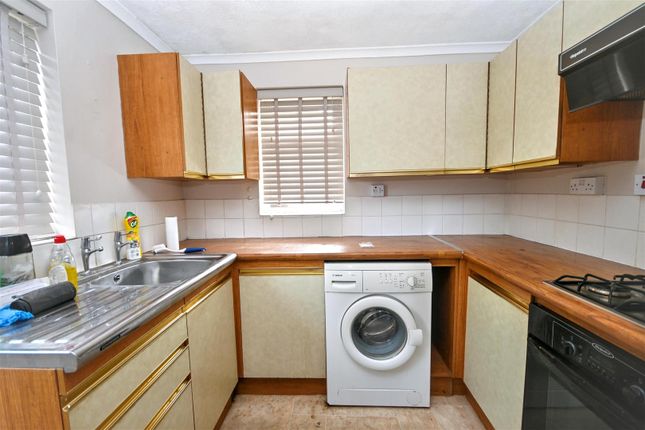11, Cade Street, Eastbourne photo 3