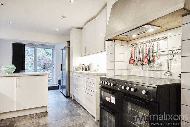 106 Melfort Road, Thornton Heath photo 4