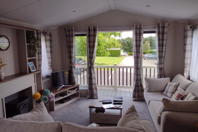 Lodge, Willerby Sheraton, Stanford Bishop, Worcester photo 5