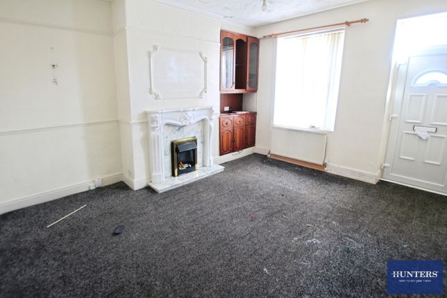 Woodhall Avenue, Bradford photo 3