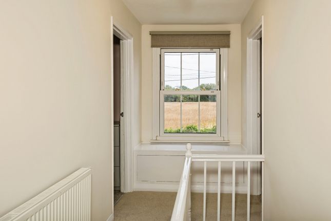 Carosal House,, Great Lea, Reading photo 4