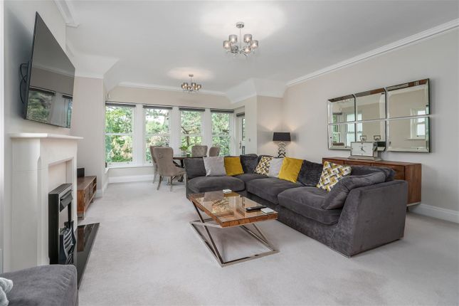 Flat for sale in The Village, Prestbury, Macclesfield