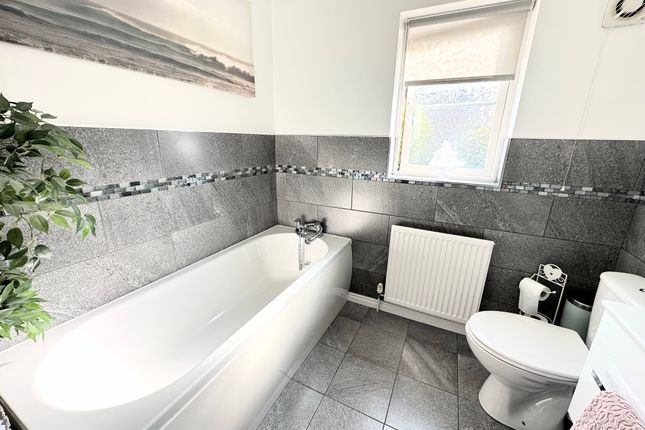 Detached house for sale in Thistle Close, Woodville, Swadlincote