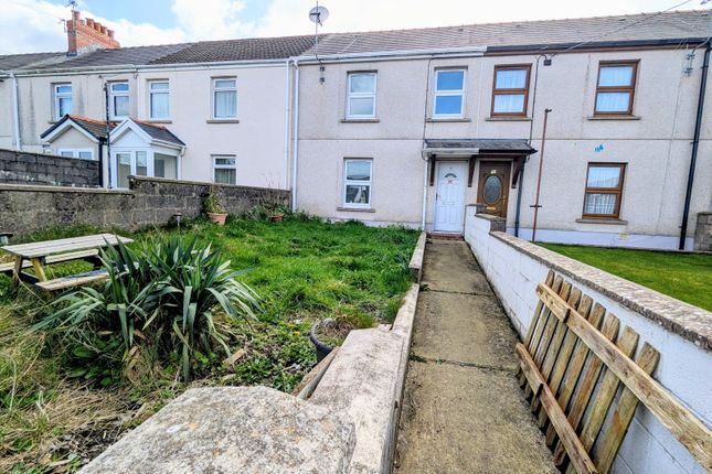 3-bed house on 12, Gwendraeth Town, Kidwelly, £55,000