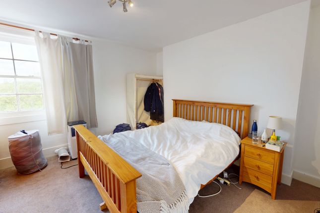 8, The Courtyard, Cheltenham photo 4