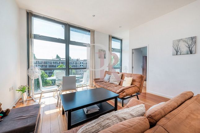 Thumbnail Flat to rent in Pentonville Road, Angel