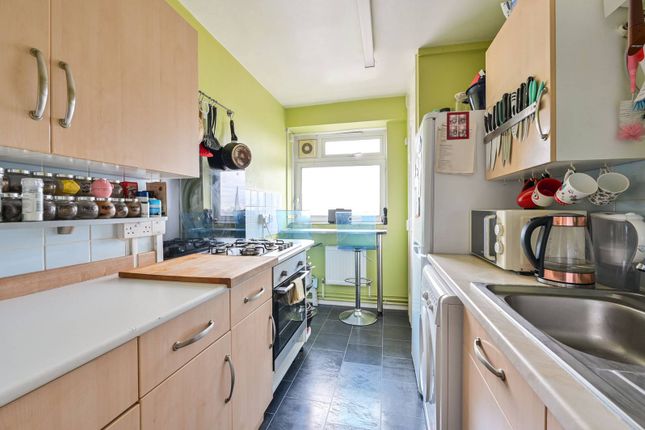 Flat for sale in Rotherhithe New Road, Bermondsey, London